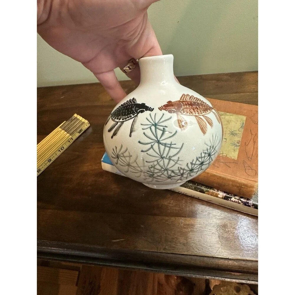 Vintage Chinese Porcelain Hand Painted Koi Fish Vase Jar 5.5